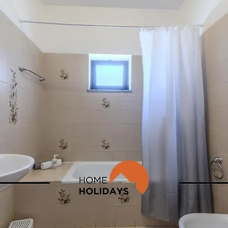 #240 House - Casa Da Balaia By Holidays