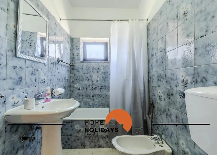#240 House - Casa Da Balaia By Holidays * Olhos de Agua (Albufeira)