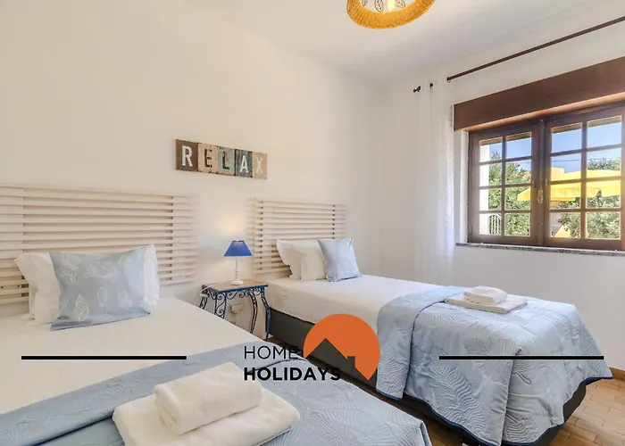 #240 House - Casa Da Balaia By Holidays